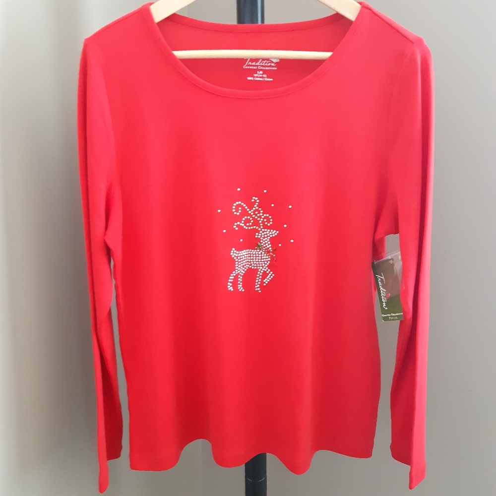 Christmas Holiday Traditions red crewneck shirt. Beaded Reindeer print Large L